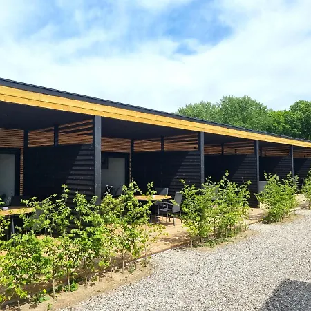 City Camp Aparthotel